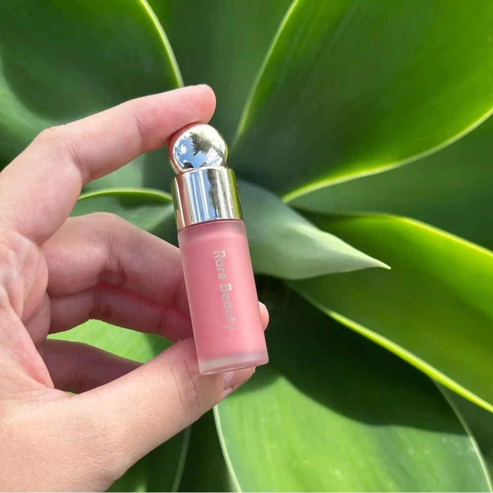 Rare Beauty Mini Blush • Adore